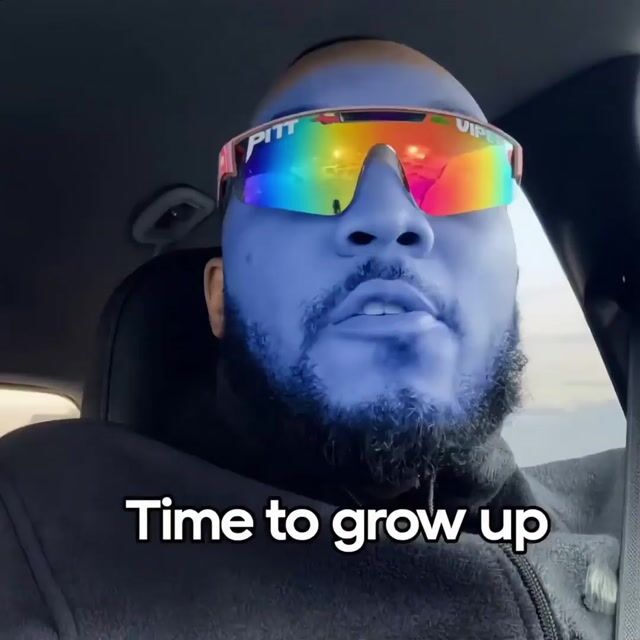 uHxsk3YcENyfM0KK.mp4